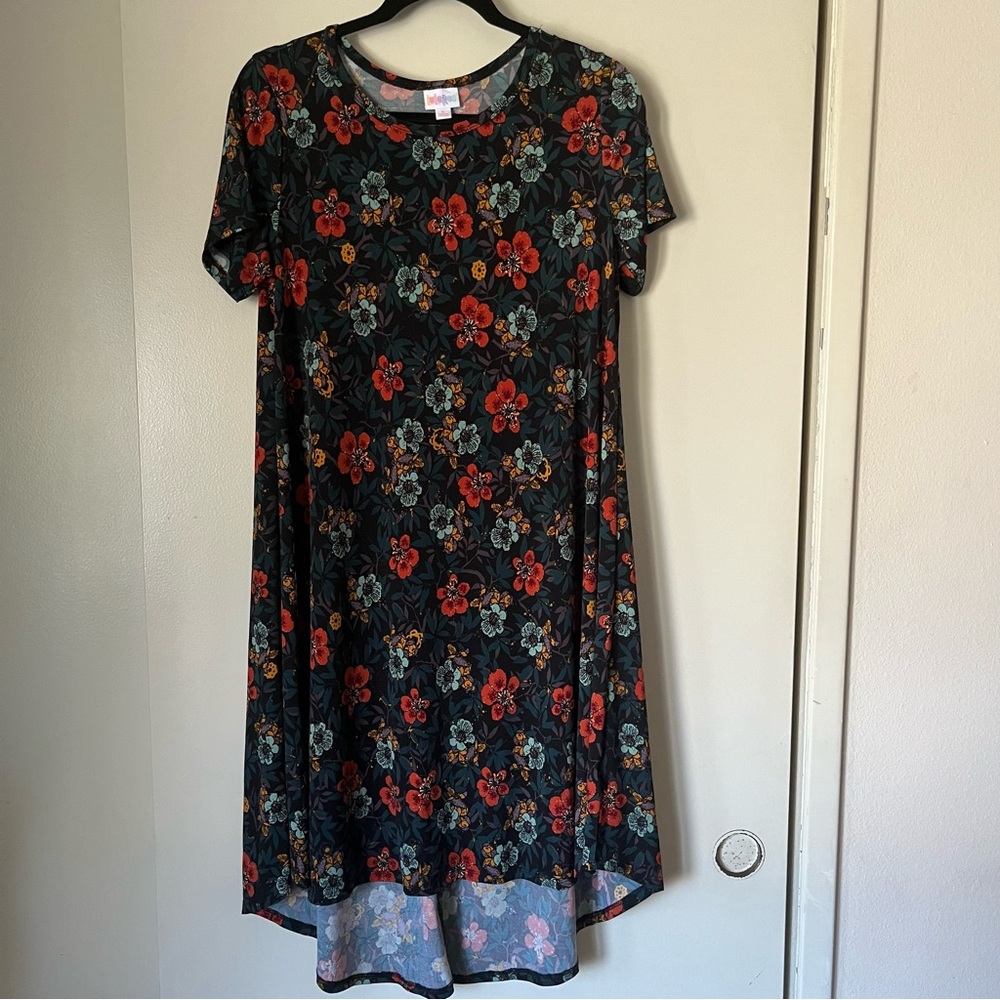 LuLaRoe‎ Carly Dress Floral Print High Low Short Sleeve Womens Small Black NWOT